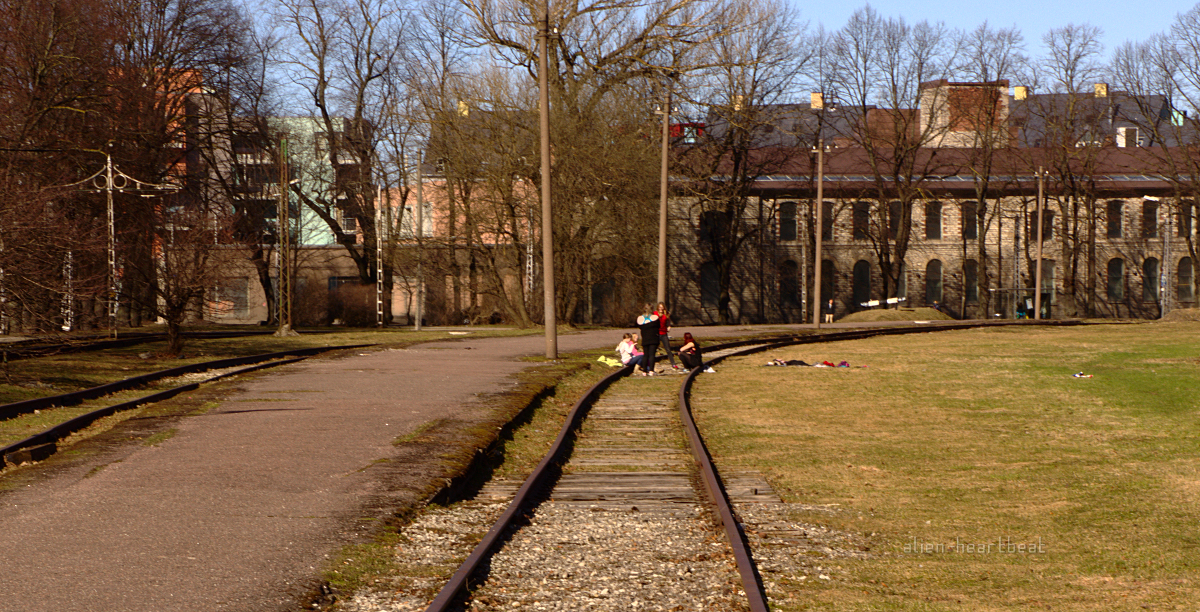 Tallinn - Spring - Kids on the Tracks